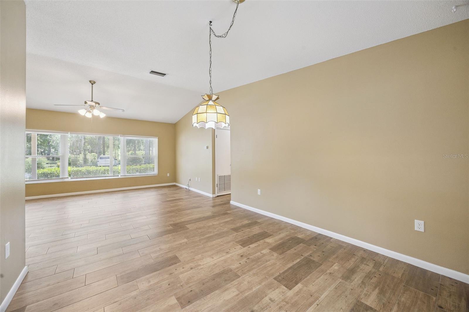 80 WHITCOMB AVE, UMATILLA, FL, 32784