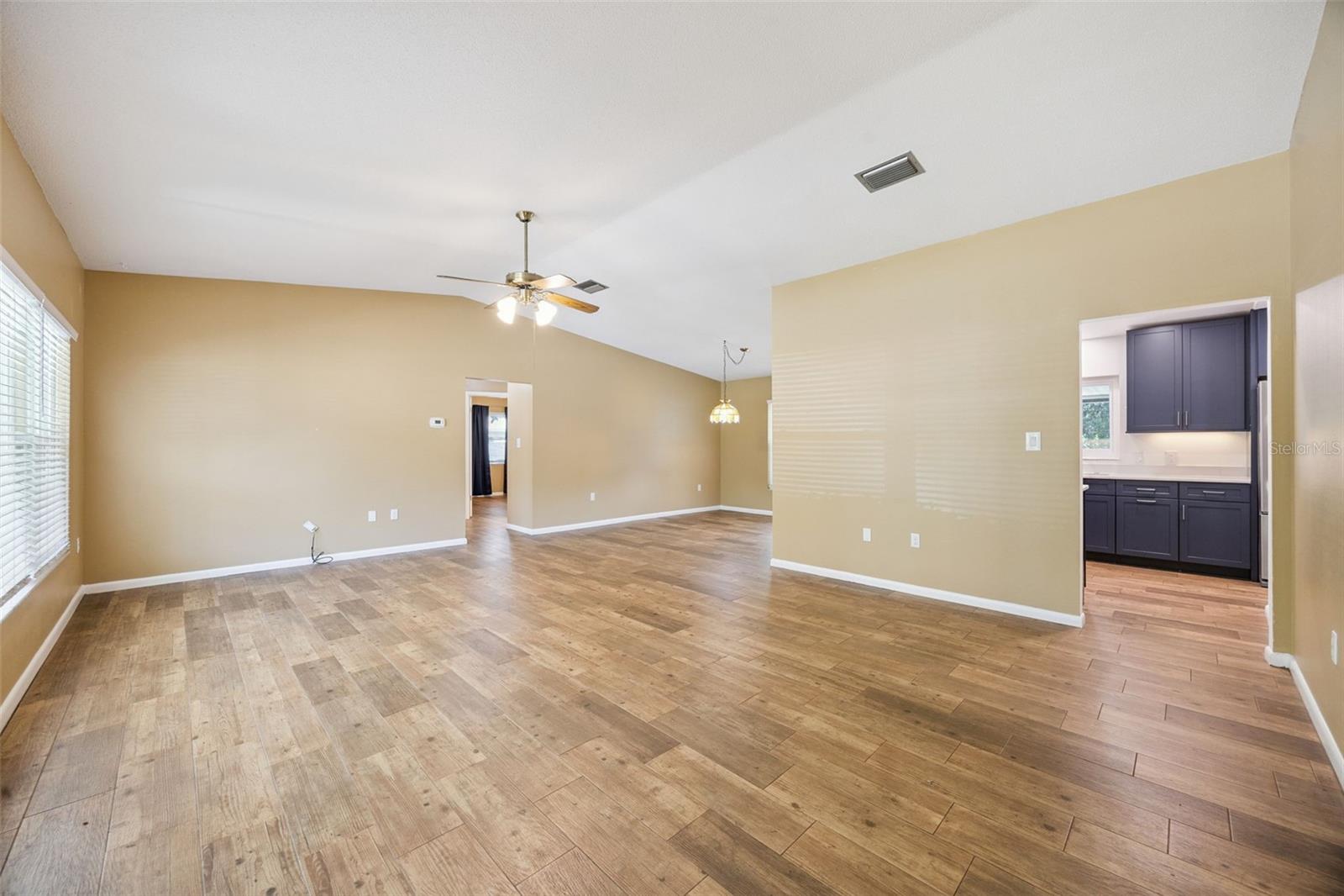 80 WHITCOMB AVE, UMATILLA, FL, 32784