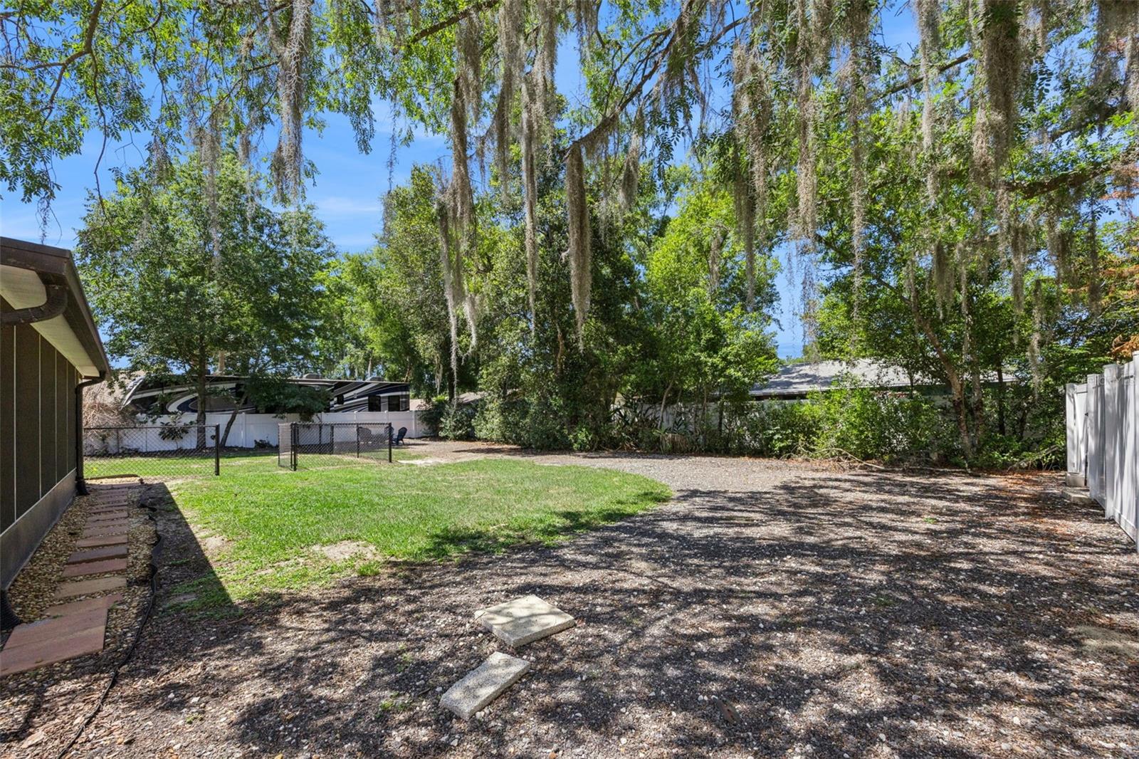 80 WHITCOMB AVE, UMATILLA, FL, 32784