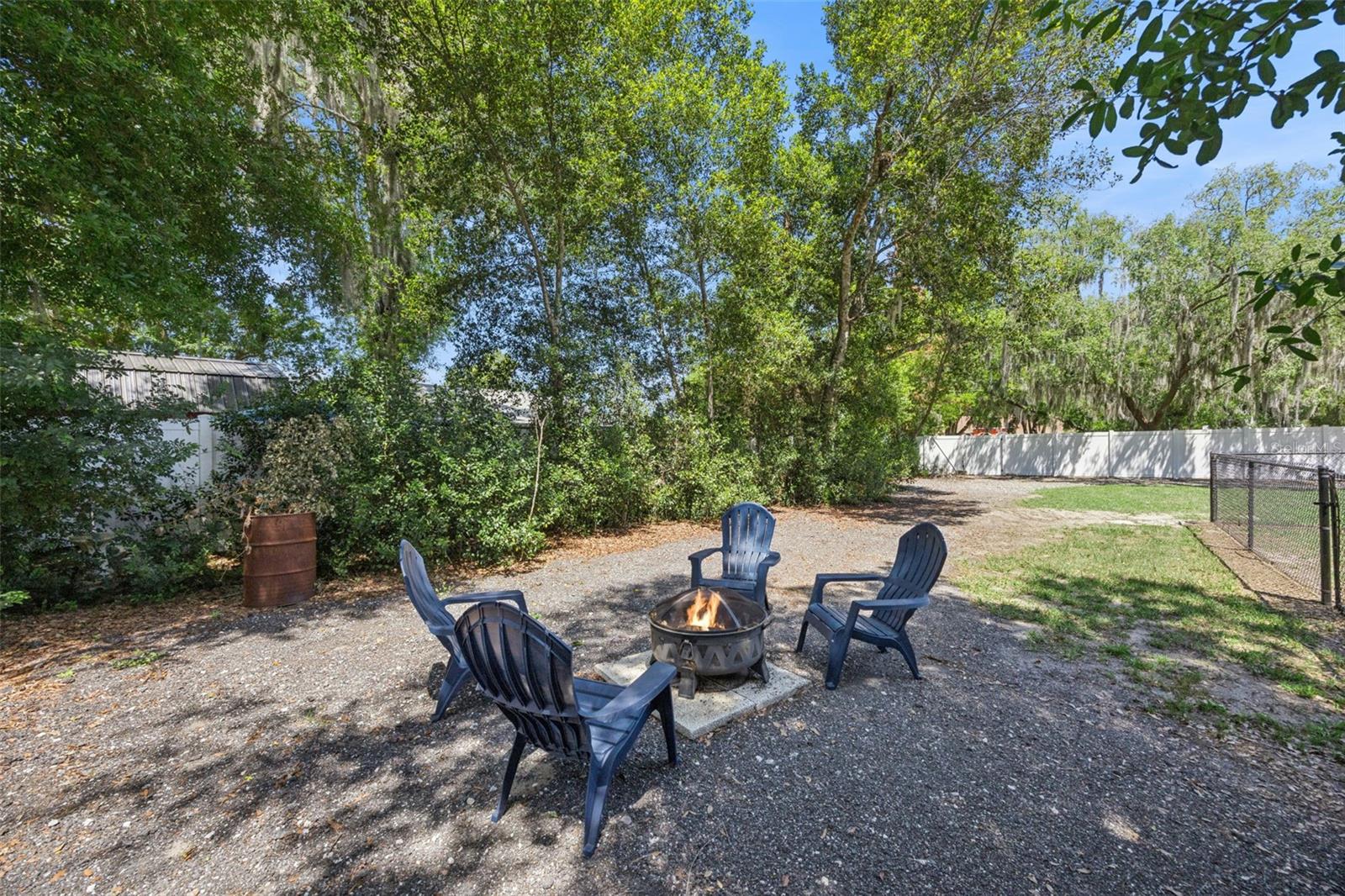 80 WHITCOMB AVE, UMATILLA, FL, 32784