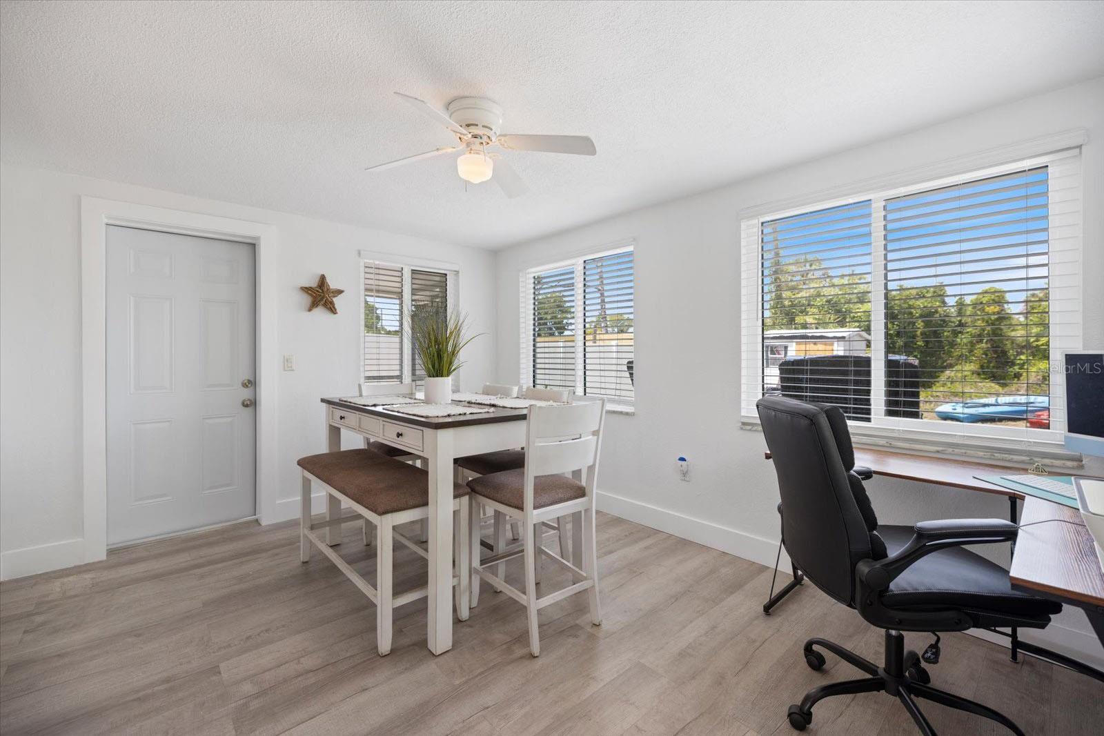 324 E GREEN ST, ENGLEWOOD, FL, 34223