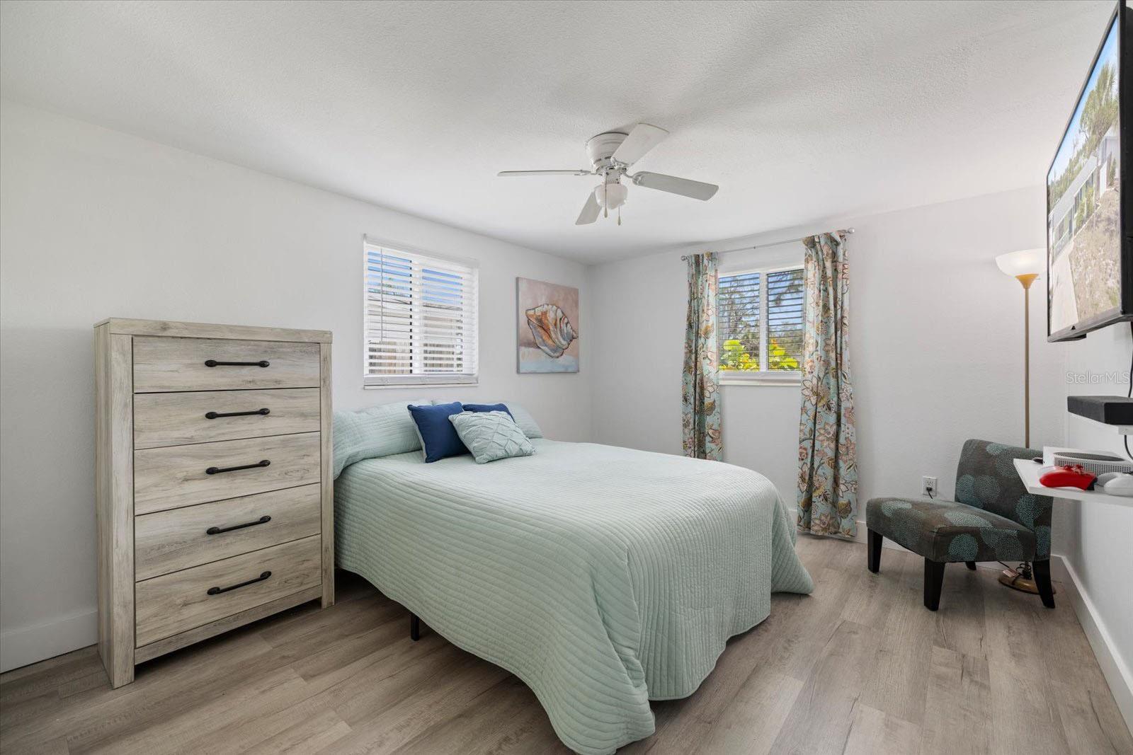 324 E GREEN ST, ENGLEWOOD, FL, 34223