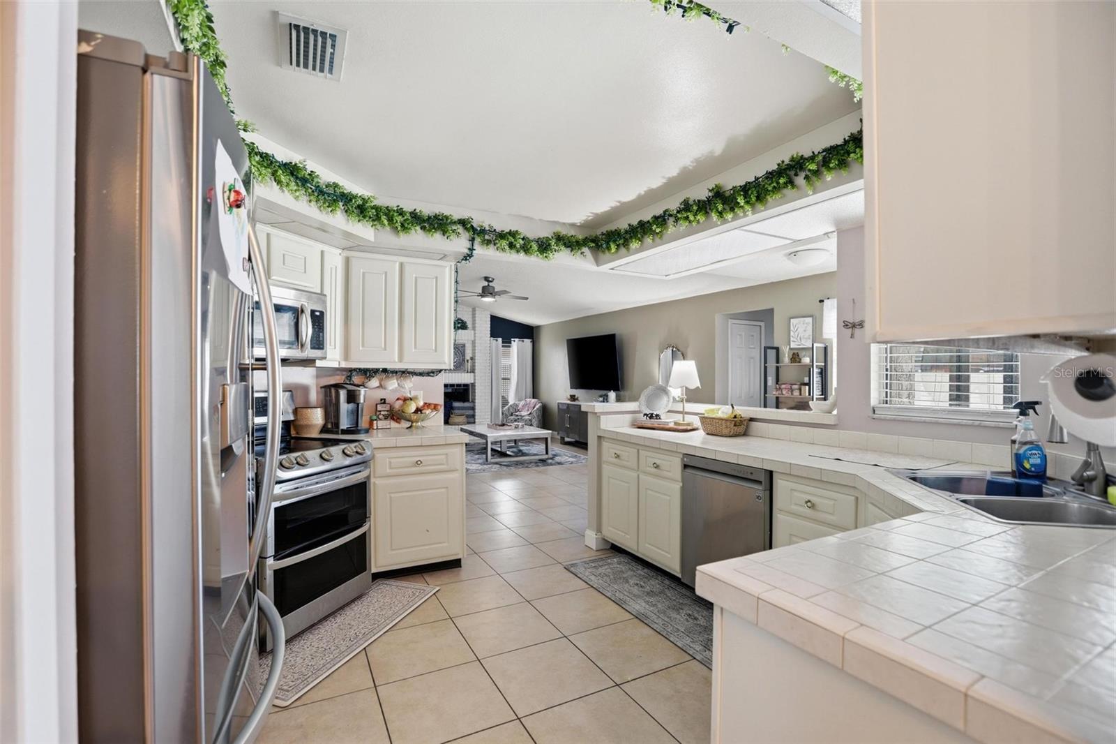 421 RINGWOOD CIR, WINTER SPRINGS, FL, 32708