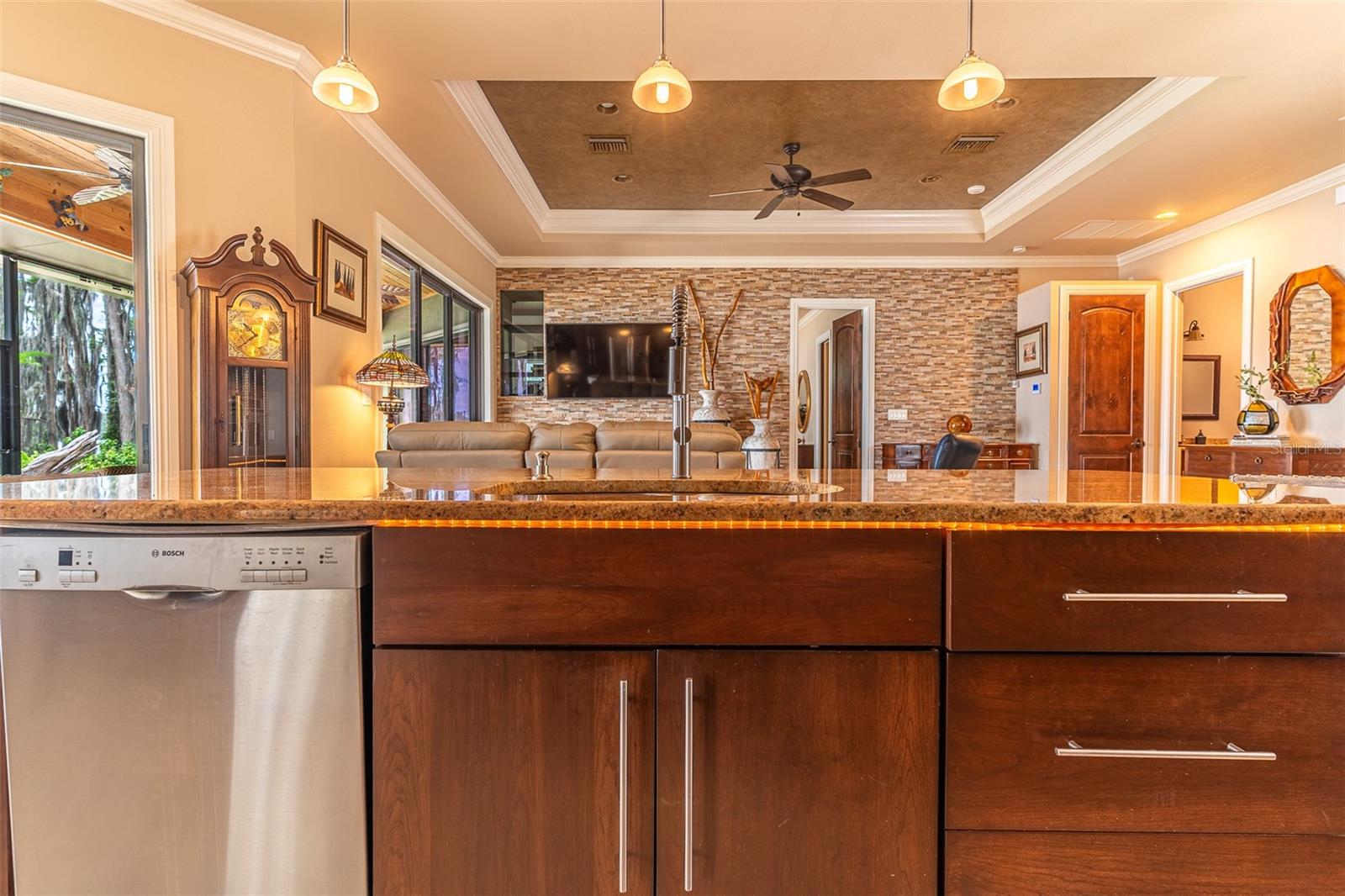 6850 HUNT RD, GROVELAND, FL, 34736