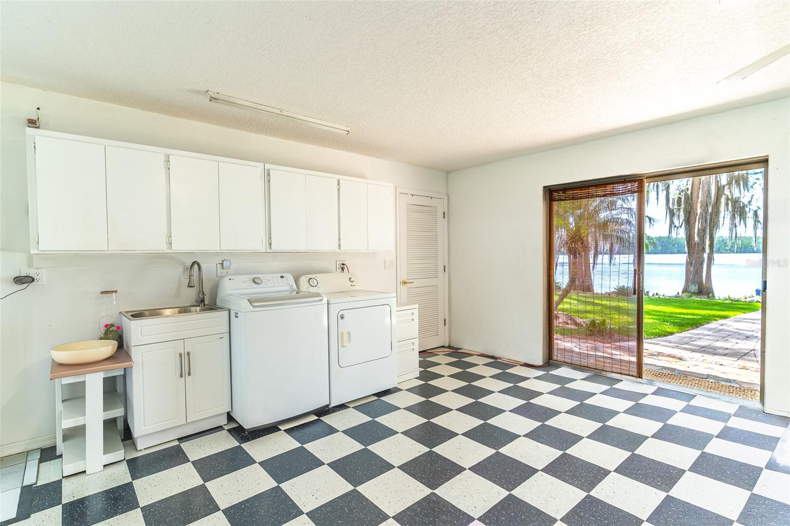 6850 HUNT RD, GROVELAND, FL, 34736