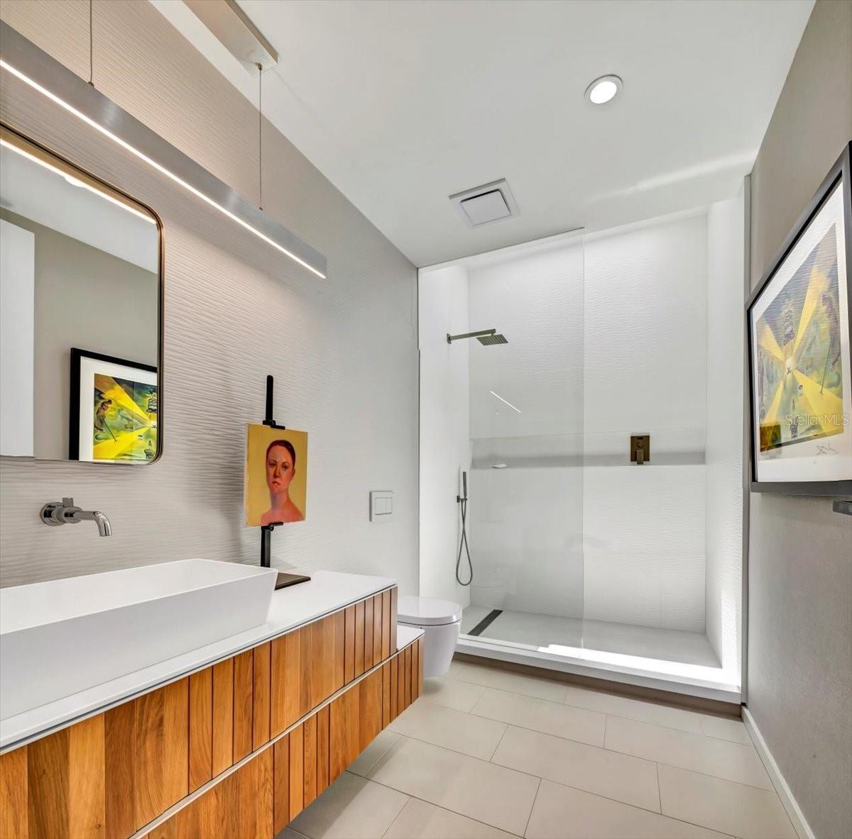 14077 N BAYSHORE DR, MADEIRA BEACH, FL, 33708