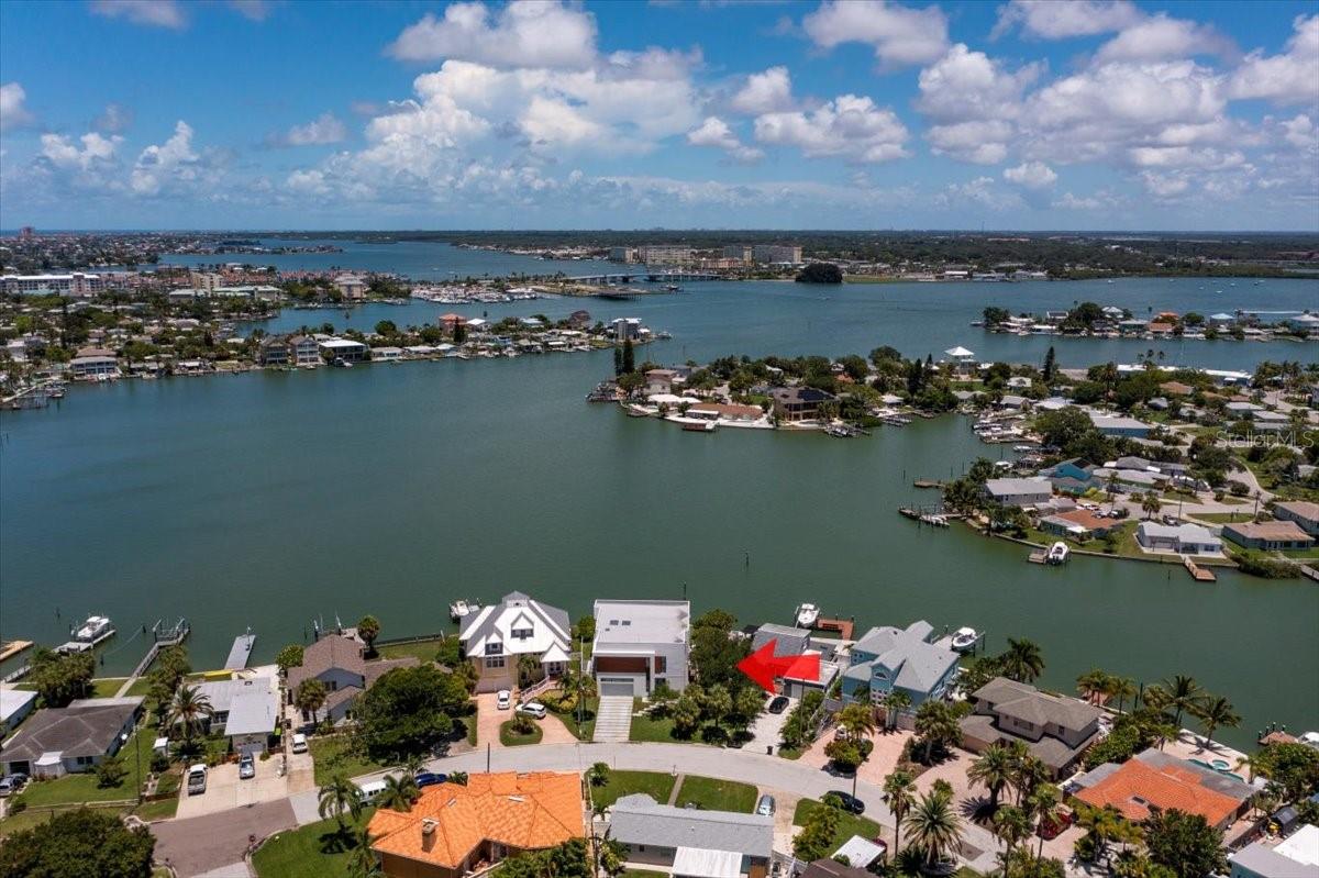 14077 N BAYSHORE DR, MADEIRA BEACH, FL, 33708