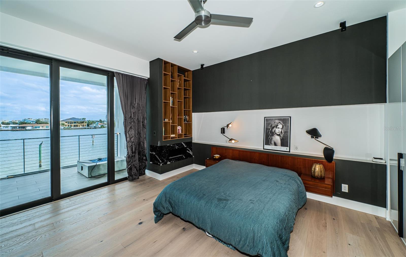 14077 N BAYSHORE DR, MADEIRA BEACH, FL, 33708