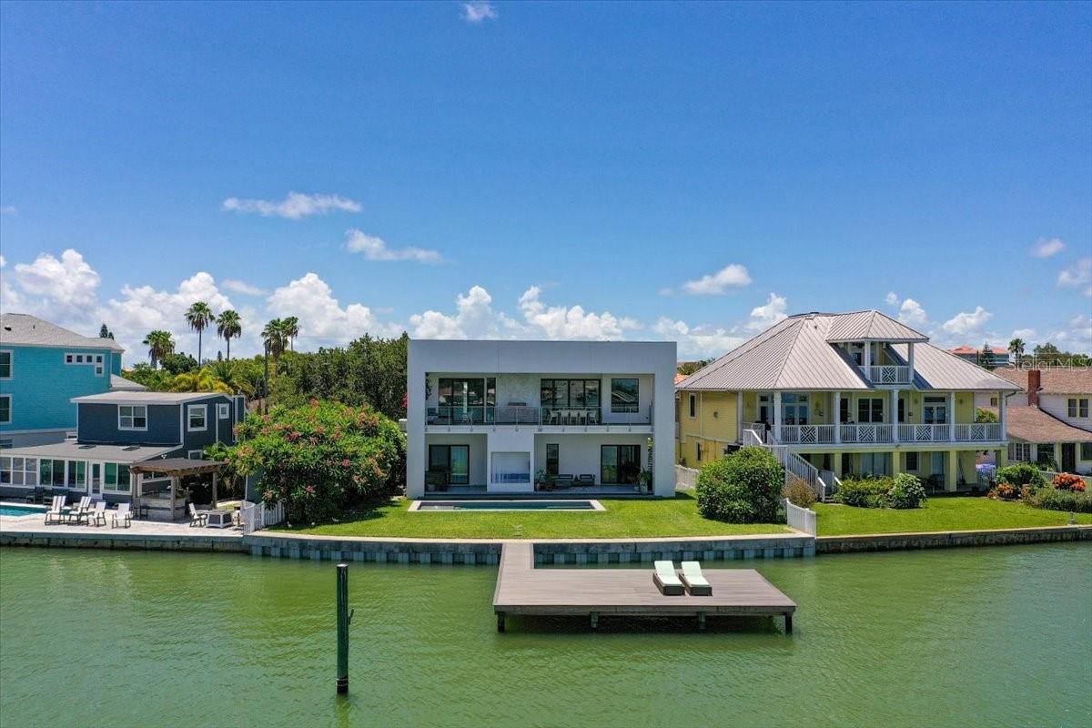 14077 N BAYSHORE DR, MADEIRA BEACH, FL, 33708