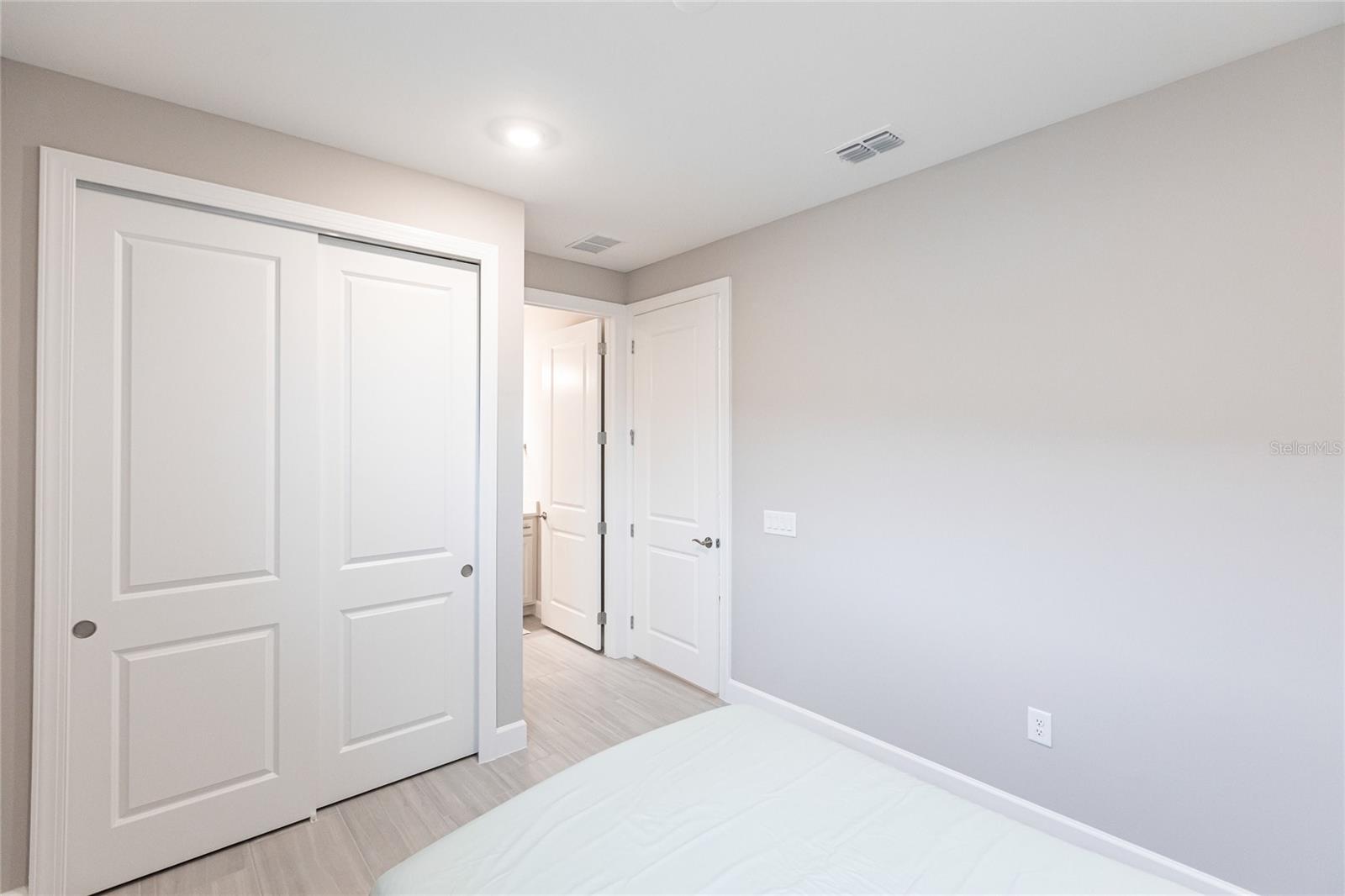 5658 SILVERSIDE PINE CT, BRADENTON, FL, 34211