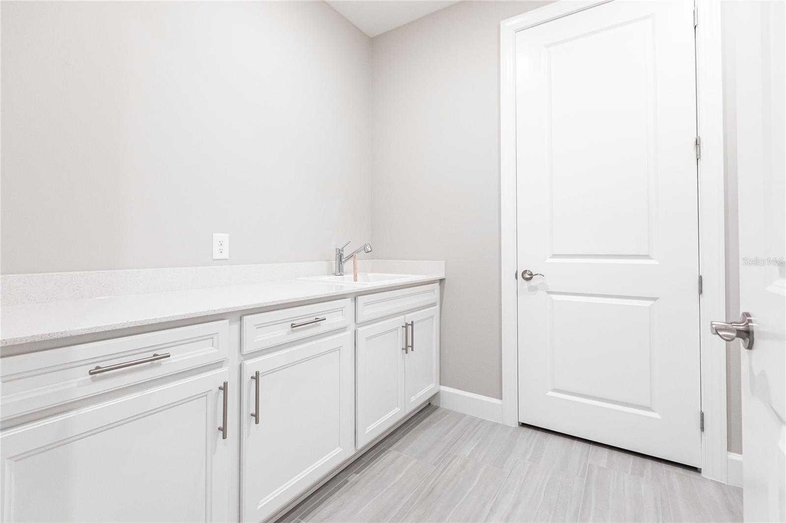 5658 SILVERSIDE PINE CT, BRADENTON, FL, 34211