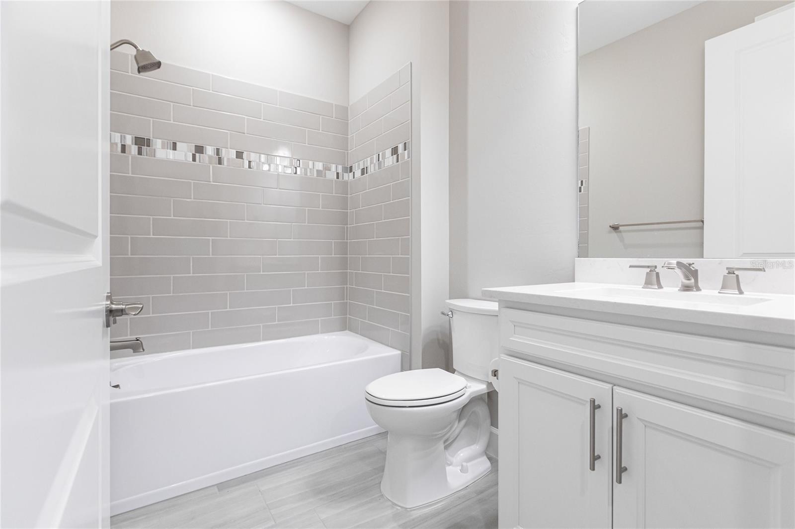 5658 SILVERSIDE PINE CT, BRADENTON, FL, 34211