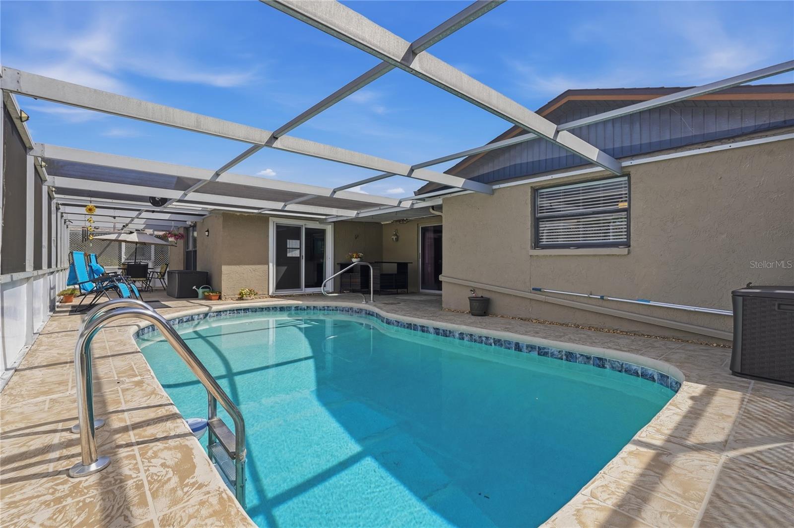 Swimming Pool/Lanai