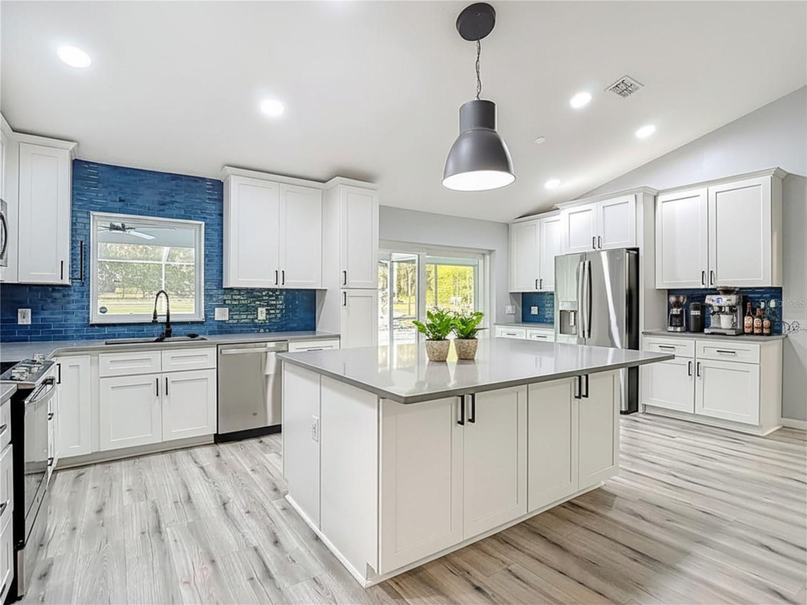 884 W MASSACHUSETTS ST, HERNANDO, FL, 34442
