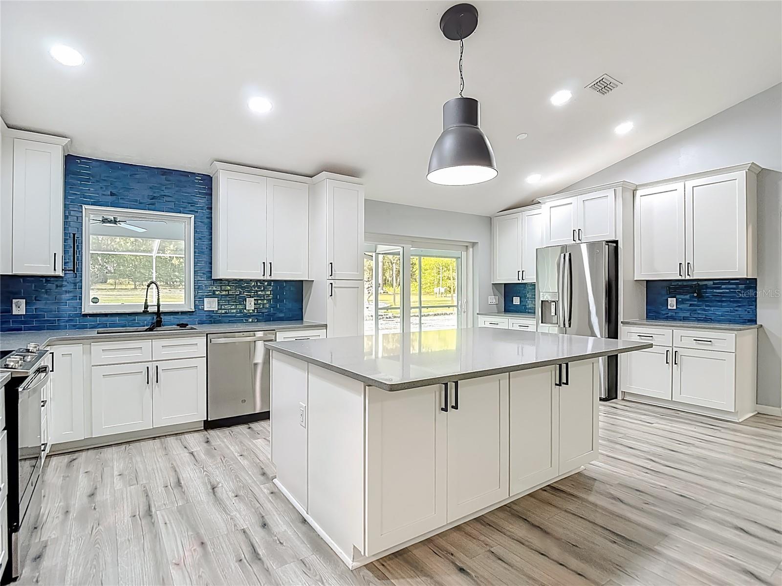 884 W MASSACHUSETTS ST, HERNANDO, FL, 34442
