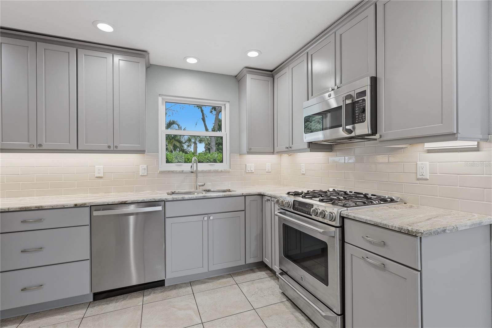 1450 STRADA D ORO, VENICE, FL, 34292