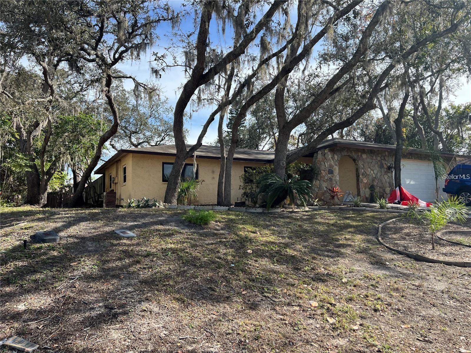 8748 FOREST LAKE DR, PORT RICHEY, FL, 34668