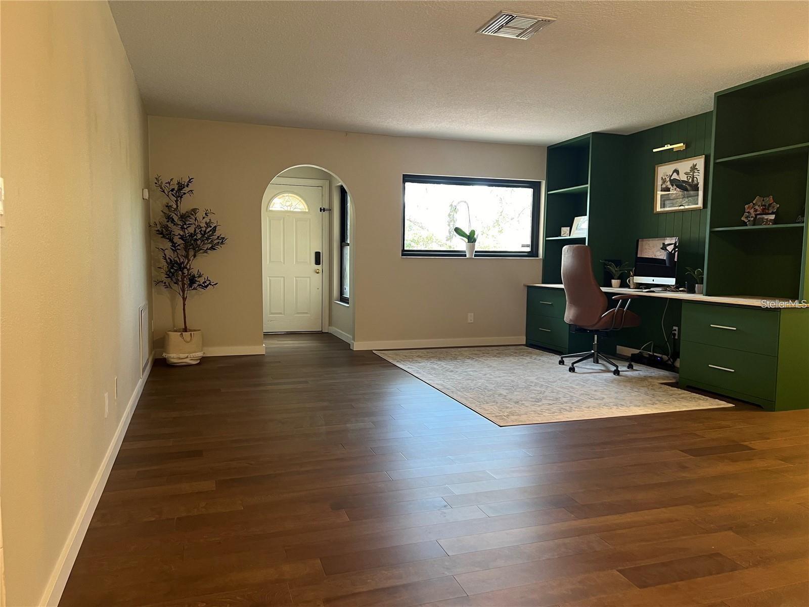 8748 FOREST LAKE DR, PORT RICHEY, FL, 34668