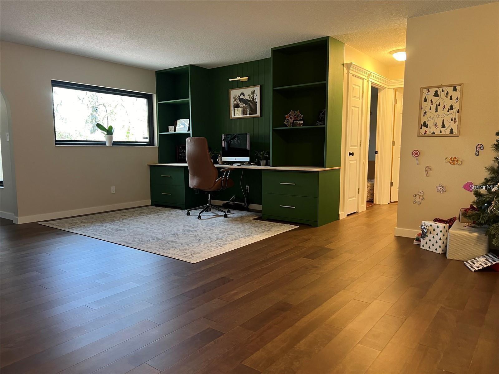 8748 FOREST LAKE DR, PORT RICHEY, FL, 34668