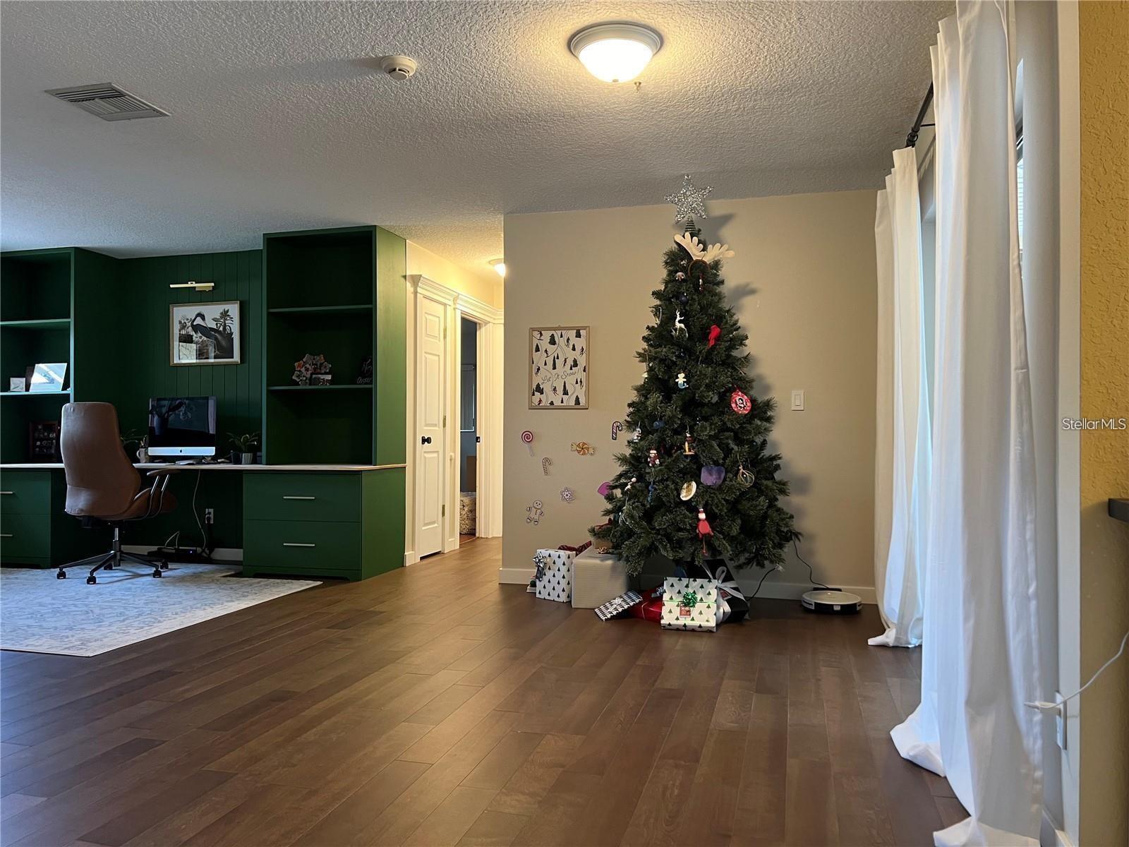 8748 FOREST LAKE DR, PORT RICHEY, FL, 34668