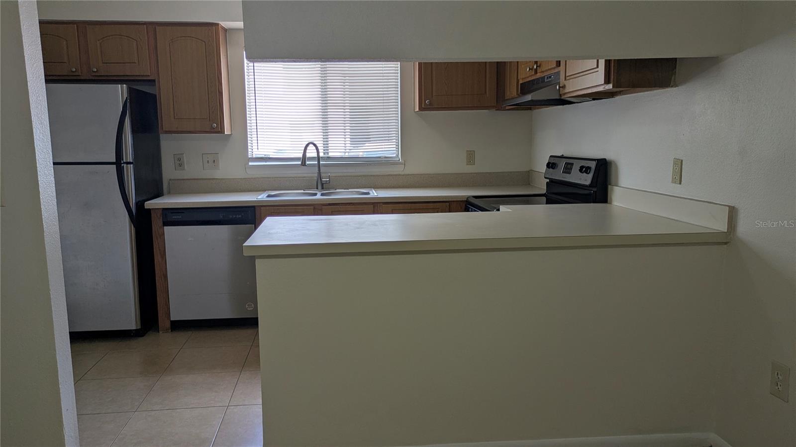 4401 S SEMORAN BLVD #9, ORLANDO, FL, 32822