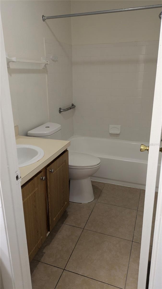 4401 S SEMORAN BLVD #9, ORLANDO, FL, 32822