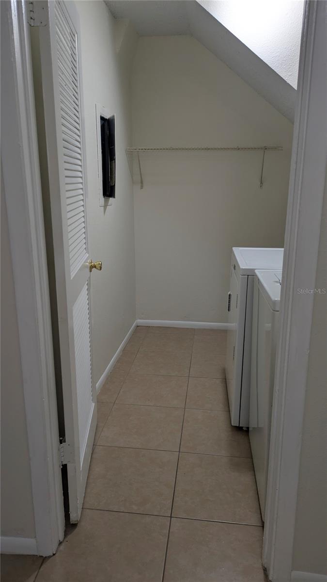 4401 S SEMORAN BLVD #9, ORLANDO, FL, 32822