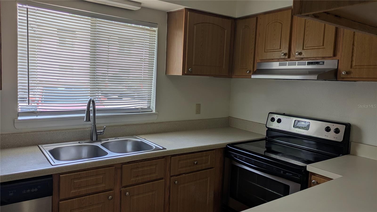 4401 S SEMORAN BLVD #9, ORLANDO, FL, 32822