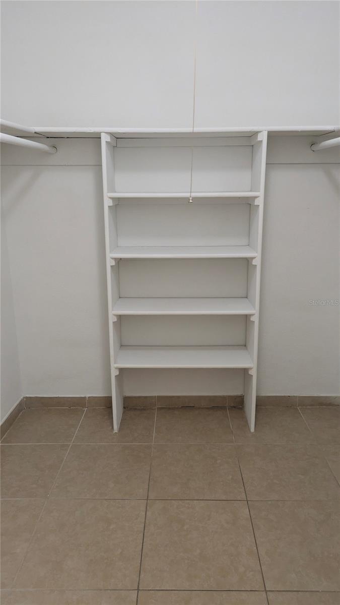 4401 S SEMORAN BLVD #9, ORLANDO, FL, 32822