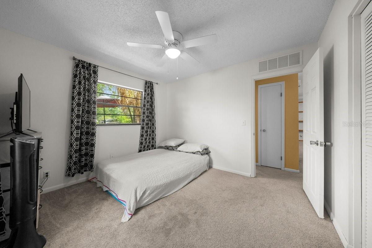 2043 NE 43RD ST, OCALA, FL, 34479