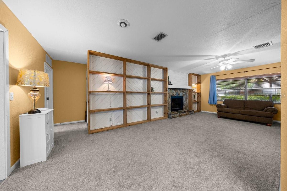 2043 NE 43RD ST, OCALA, FL, 34479