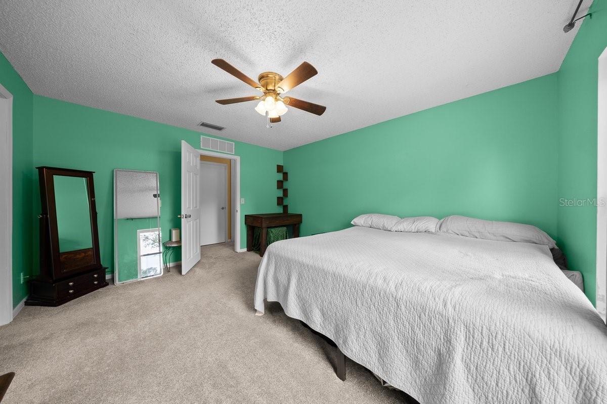 2043 NE 43RD ST, OCALA, FL, 34479