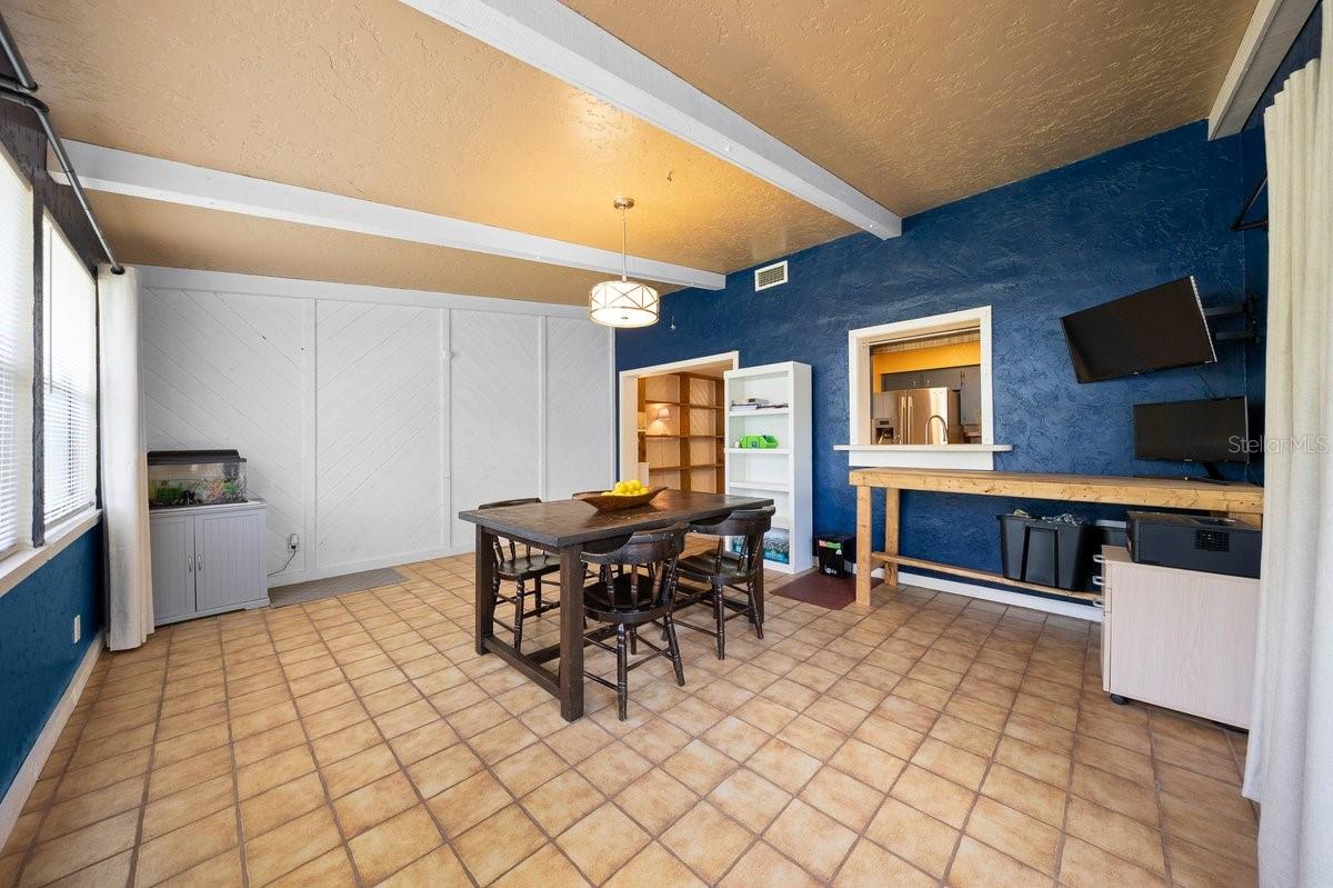 2043 NE 43RD ST, OCALA, FL, 34479
