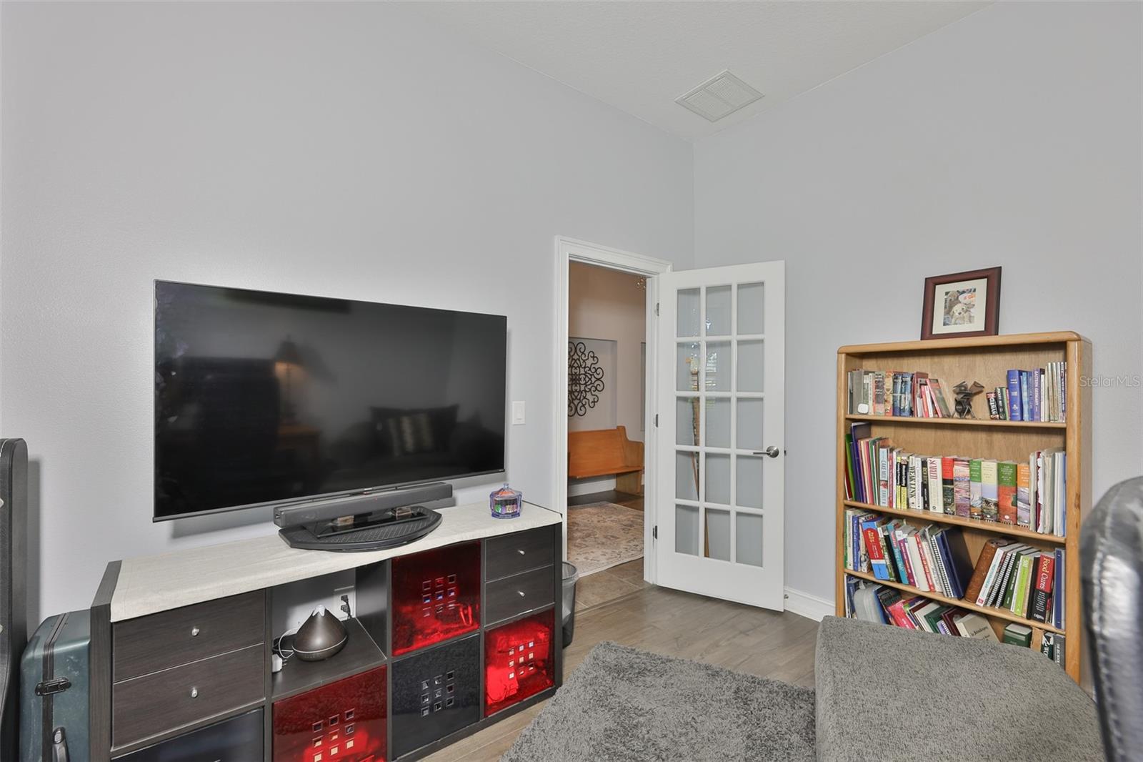 Front office/4th bedroom