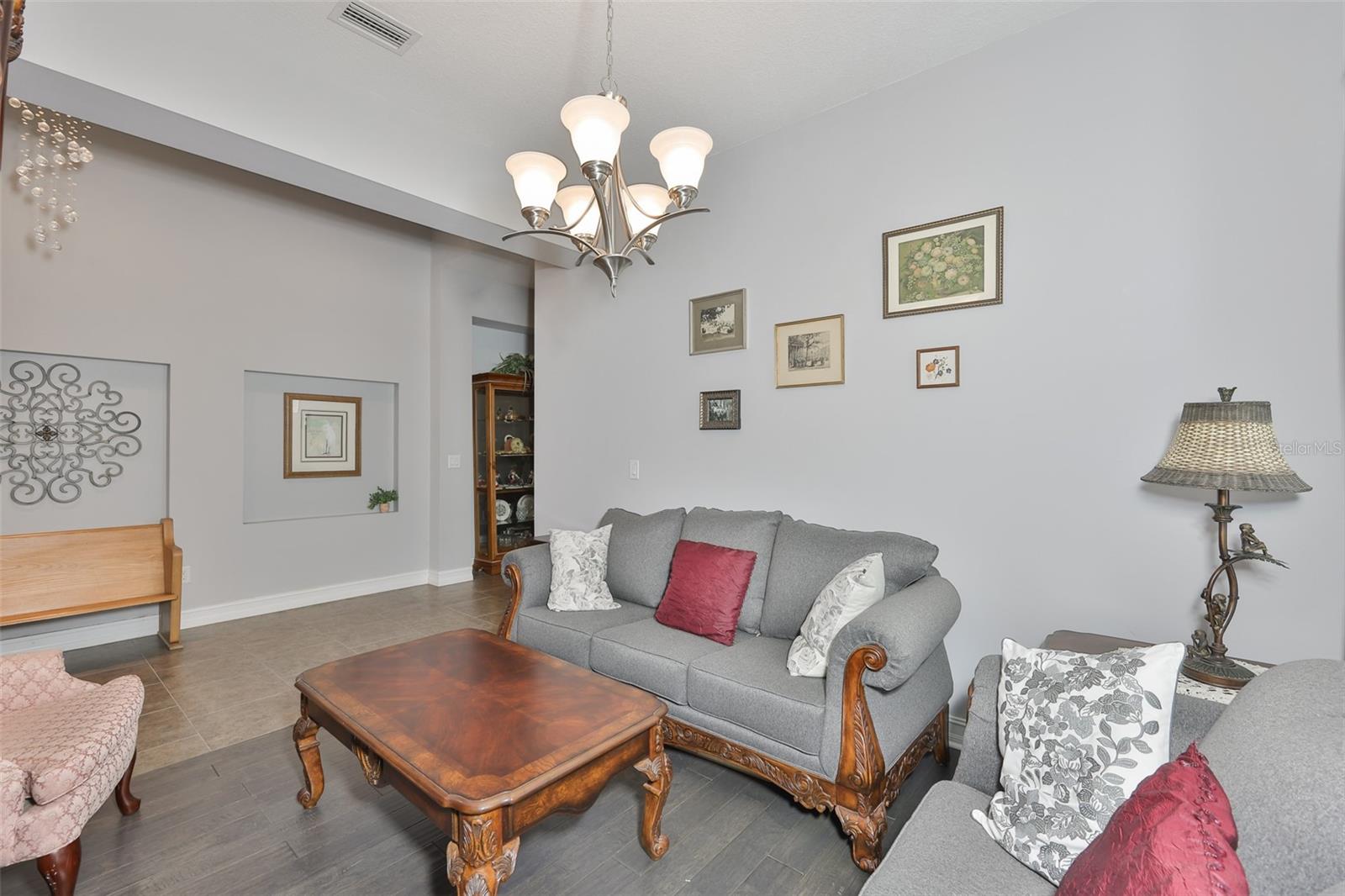 Flex room to foyer view