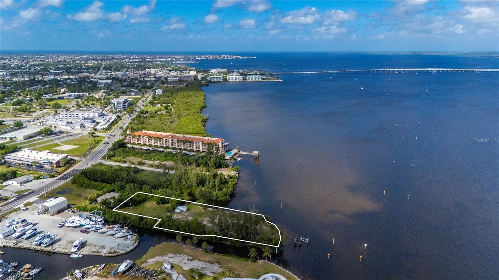 6141 ELLIOTT ST, PUNTA GORDA, FL, 33950