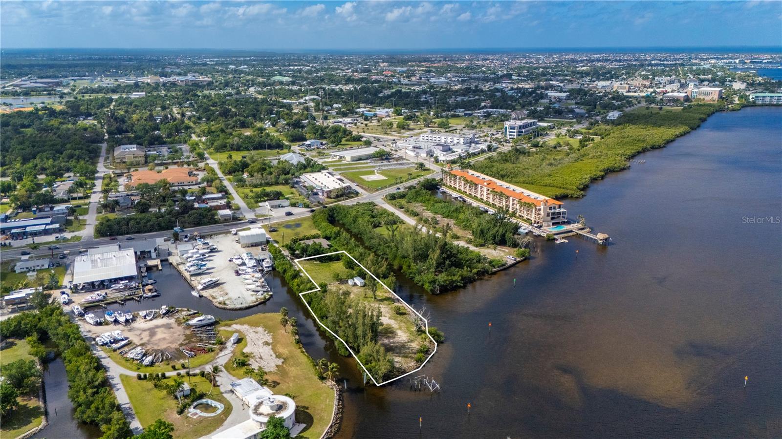 6141 ELLIOTT ST, PUNTA GORDA, FL, 33950