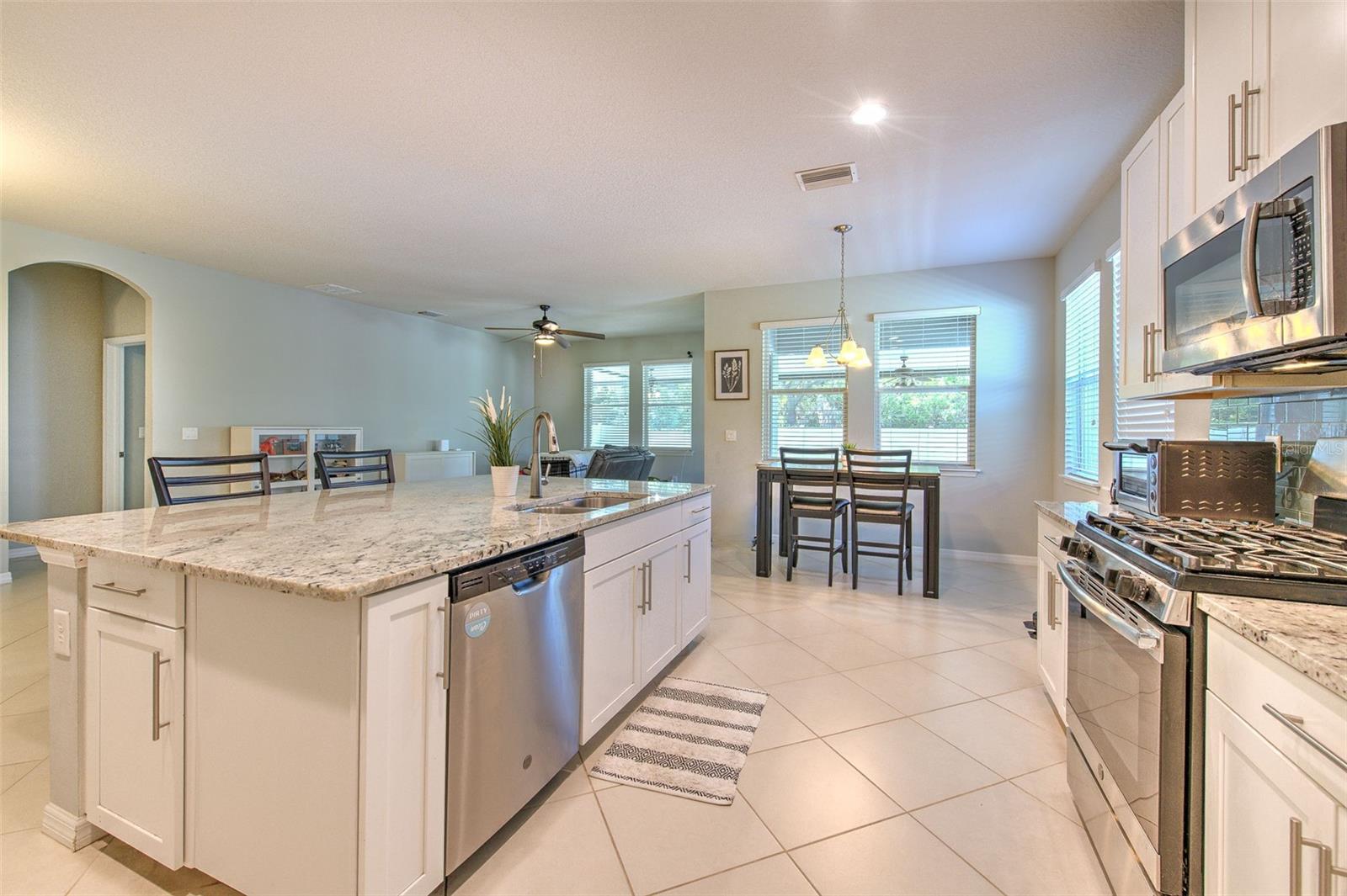 11130 SPRING POINT CIR, RIVERVIEW, FL, 33579