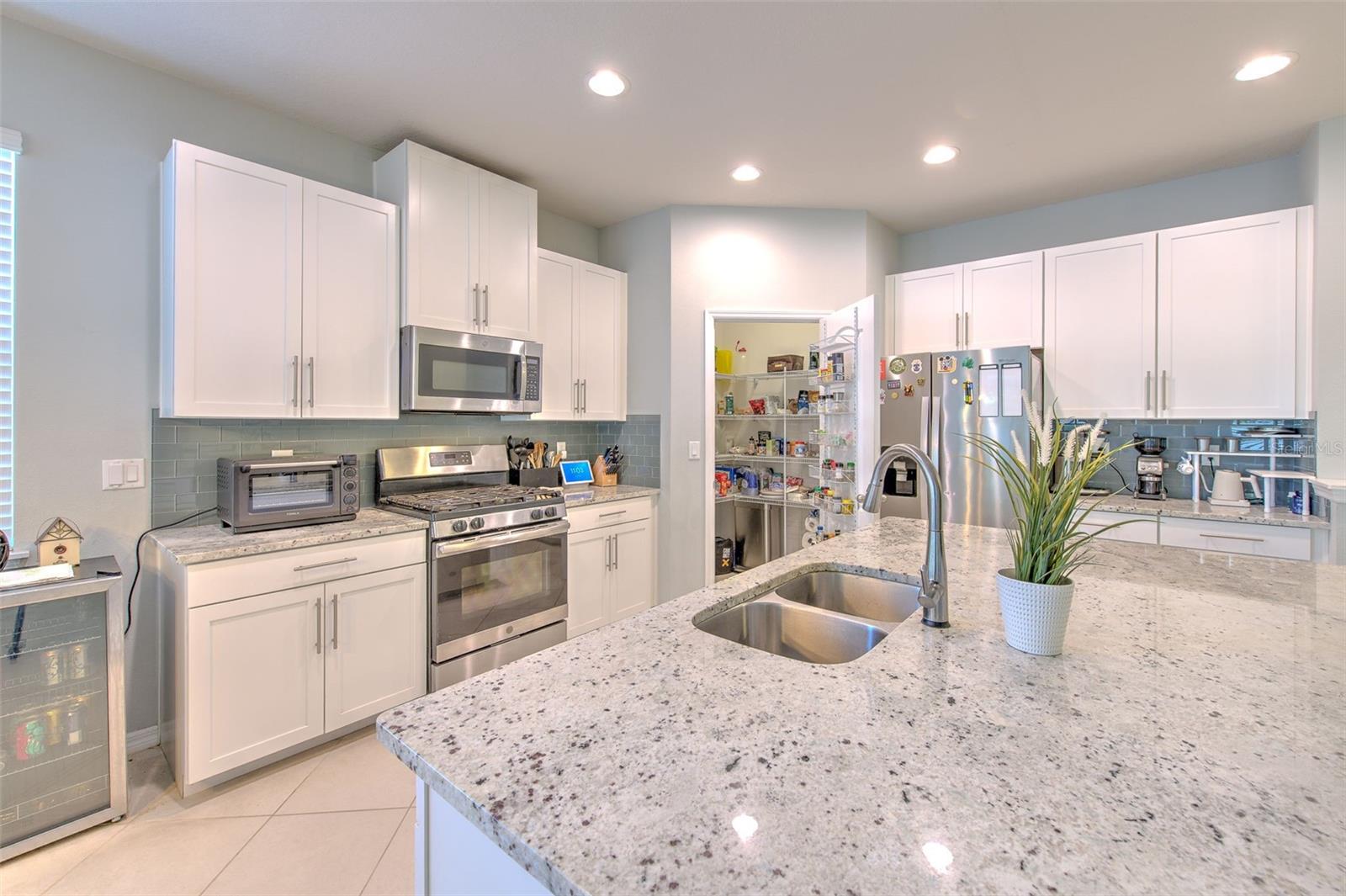 11130 SPRING POINT CIR, RIVERVIEW, FL, 33579