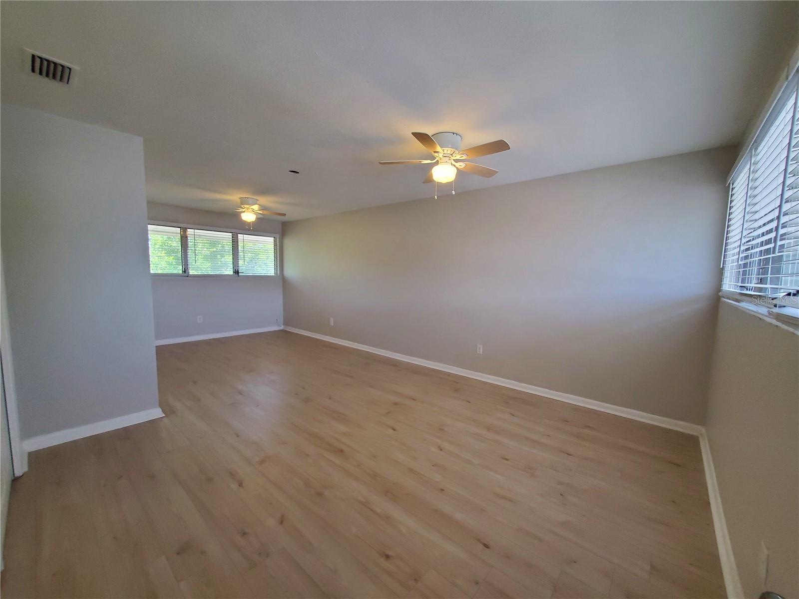 3075 LOS ALTOS DR #E, BELLEAIR BLUFFS, FL, 33770