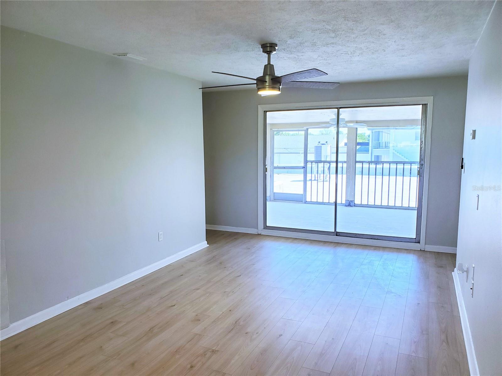 3075 LOS ALTOS DR #E, BELLEAIR BLUFFS, FL, 33770