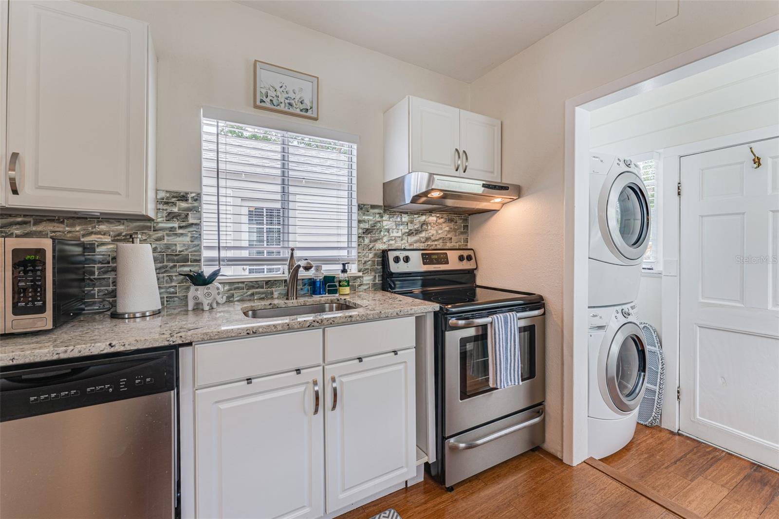 2180 7TH AVE N, ST PETERSBURG, FL, 33713