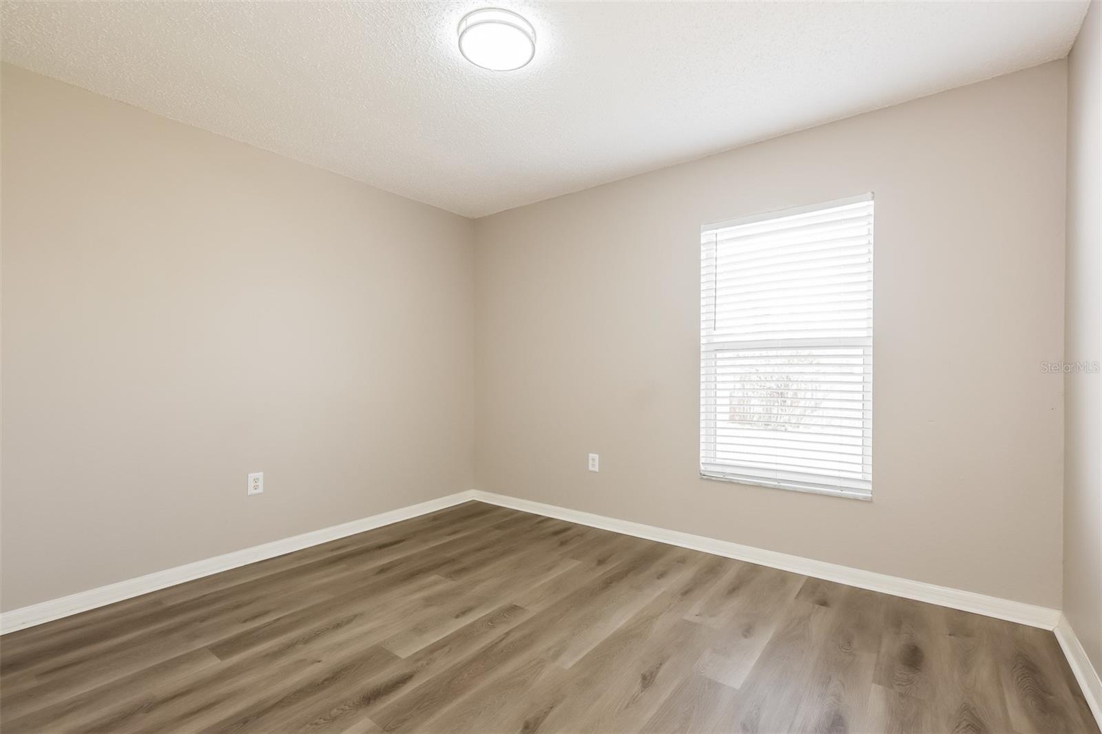 8157 BRISTOL BAY AVE, LAKELAND, FL, 33810