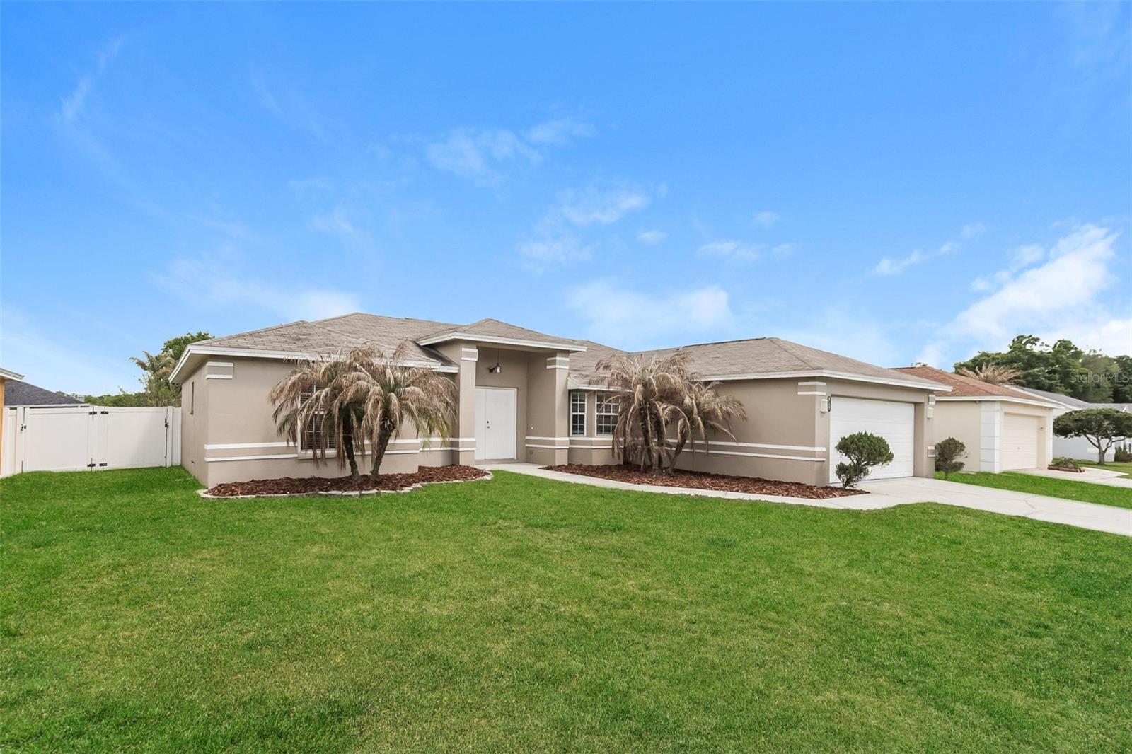 8157 BRISTOL BAY AVE, LAKELAND, FL, 33810