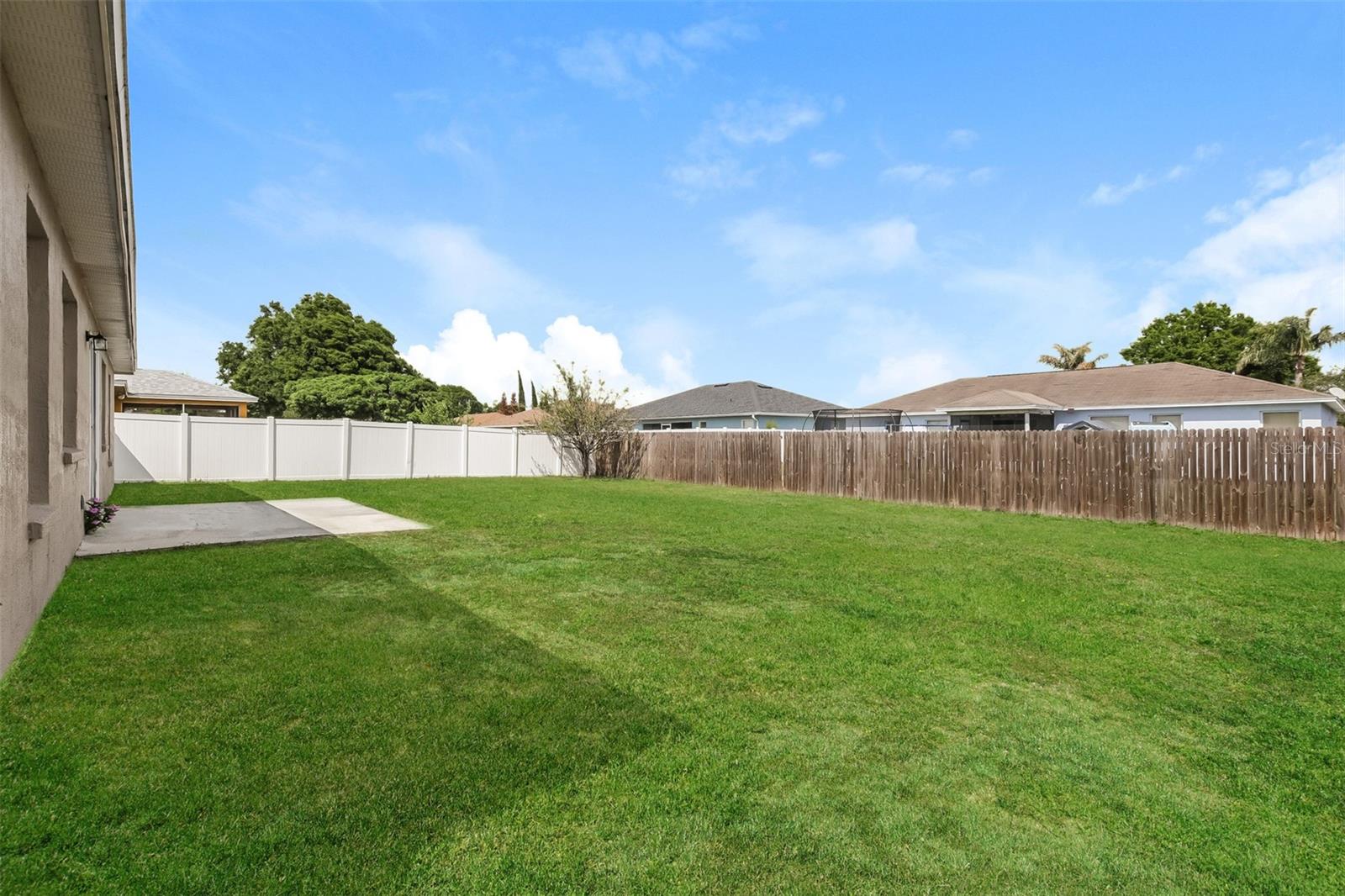 8157 BRISTOL BAY AVE, LAKELAND, FL, 33810