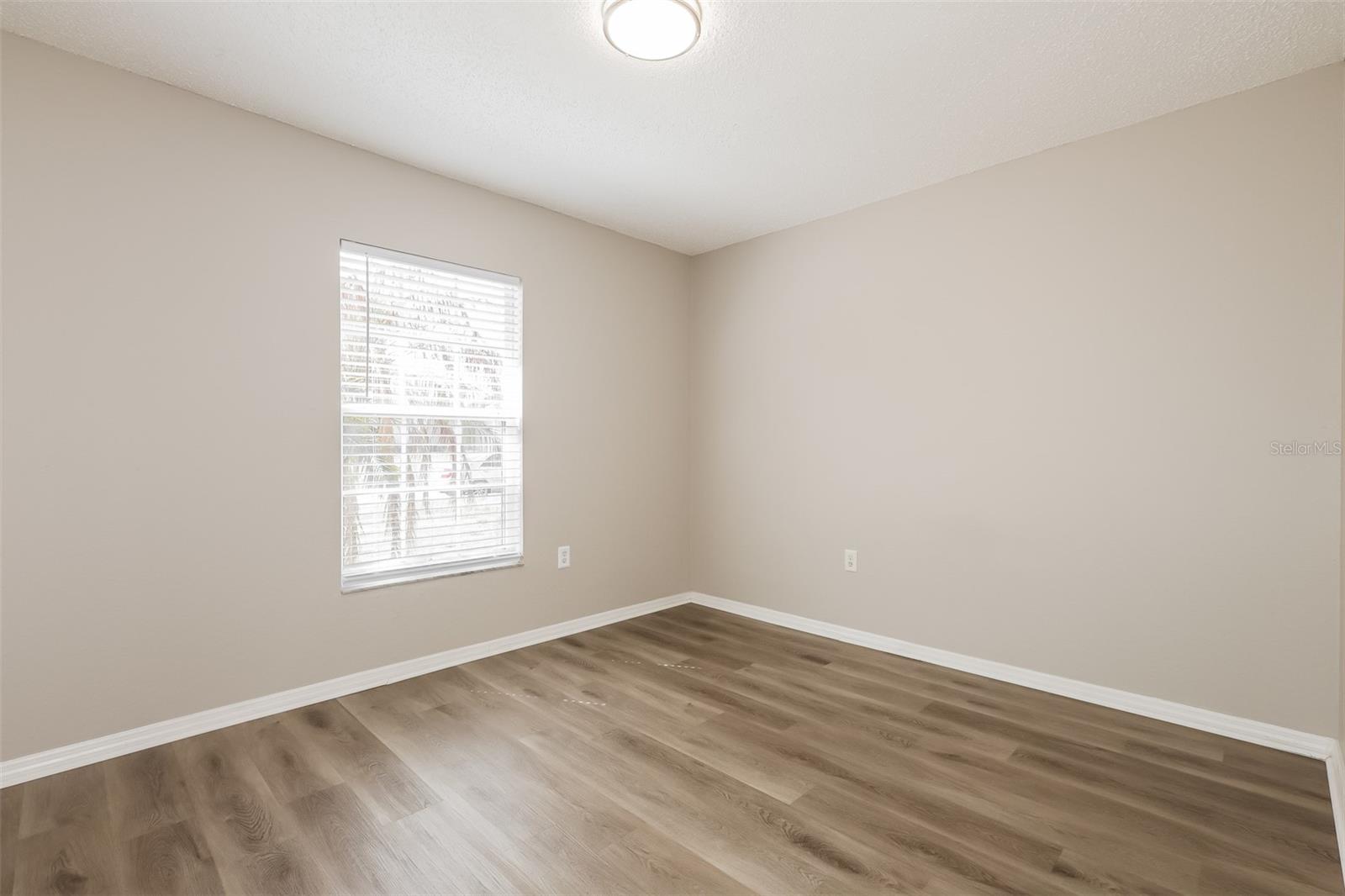 8157 BRISTOL BAY AVE, LAKELAND, FL, 33810