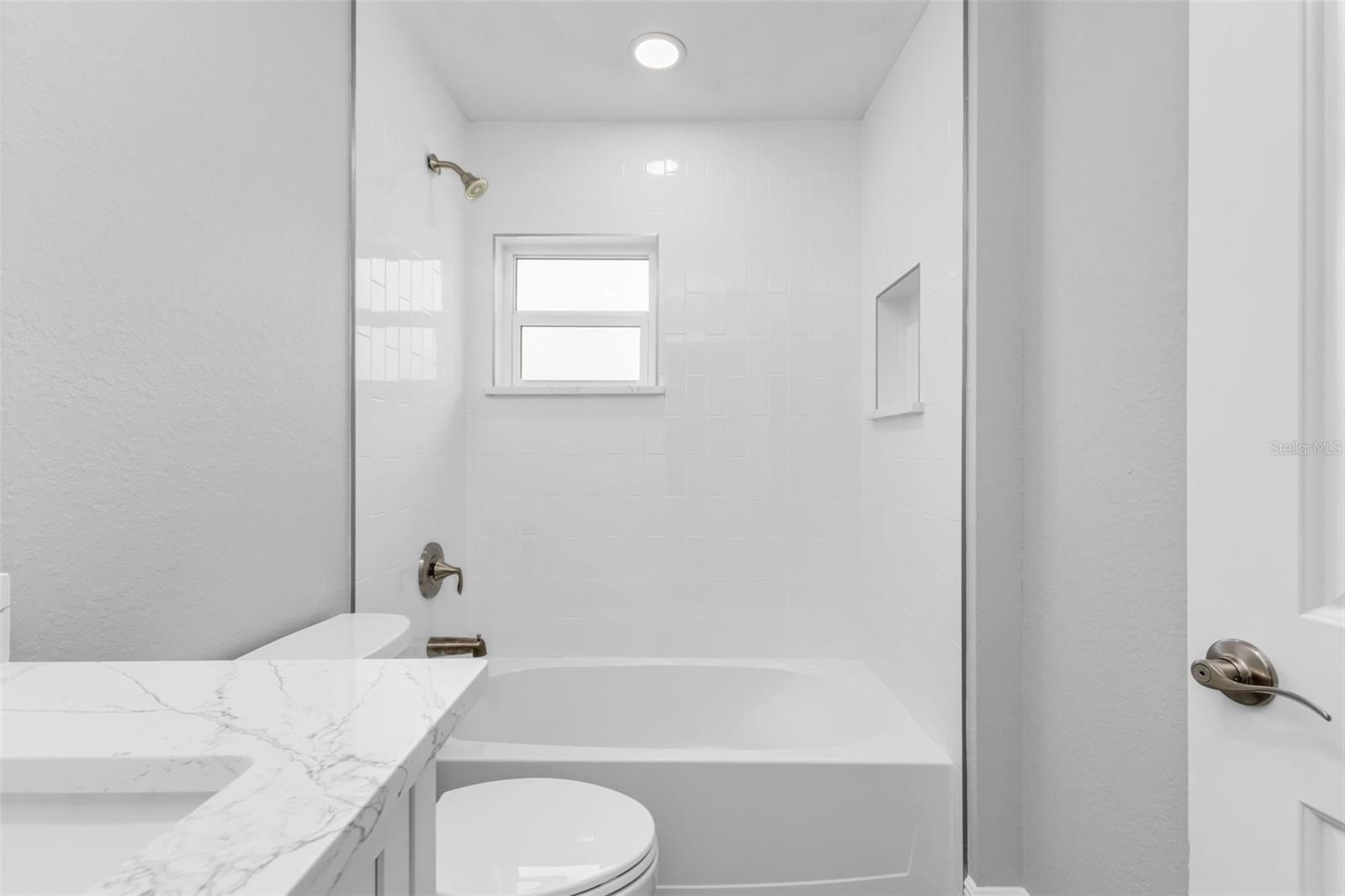 301 E VIRGINIA AVE, PUNTA GORDA, FL, 33950