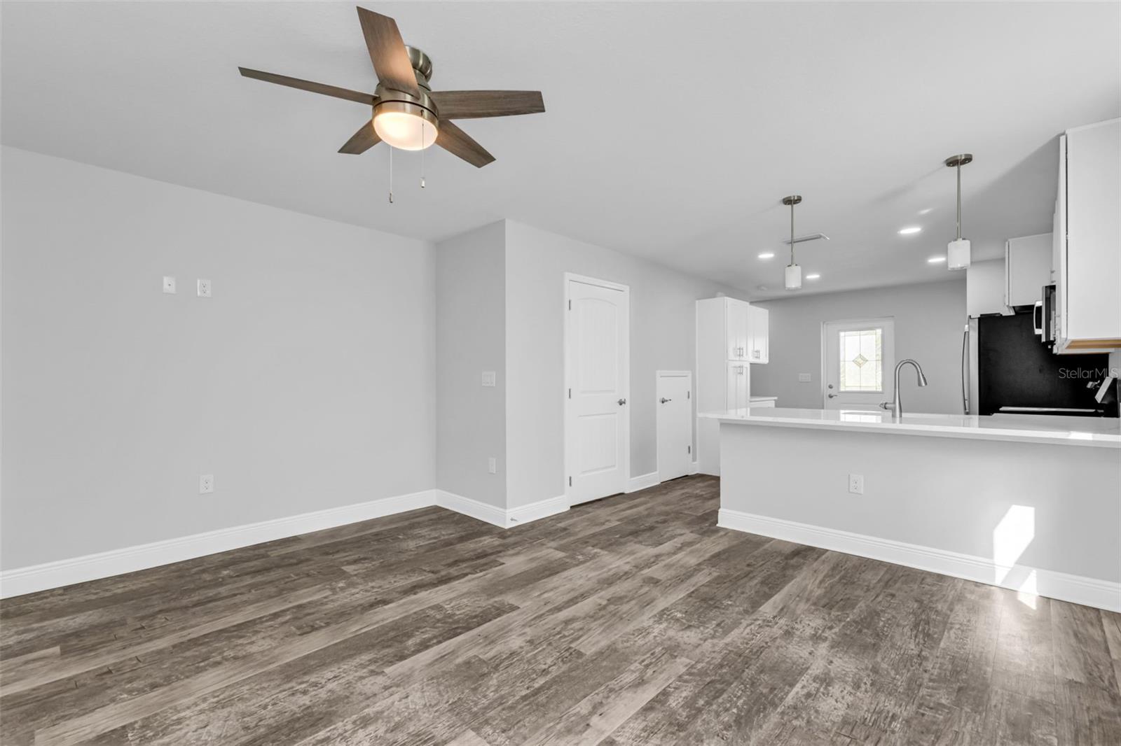 301 E VIRGINIA AVE, PUNTA GORDA, FL, 33950