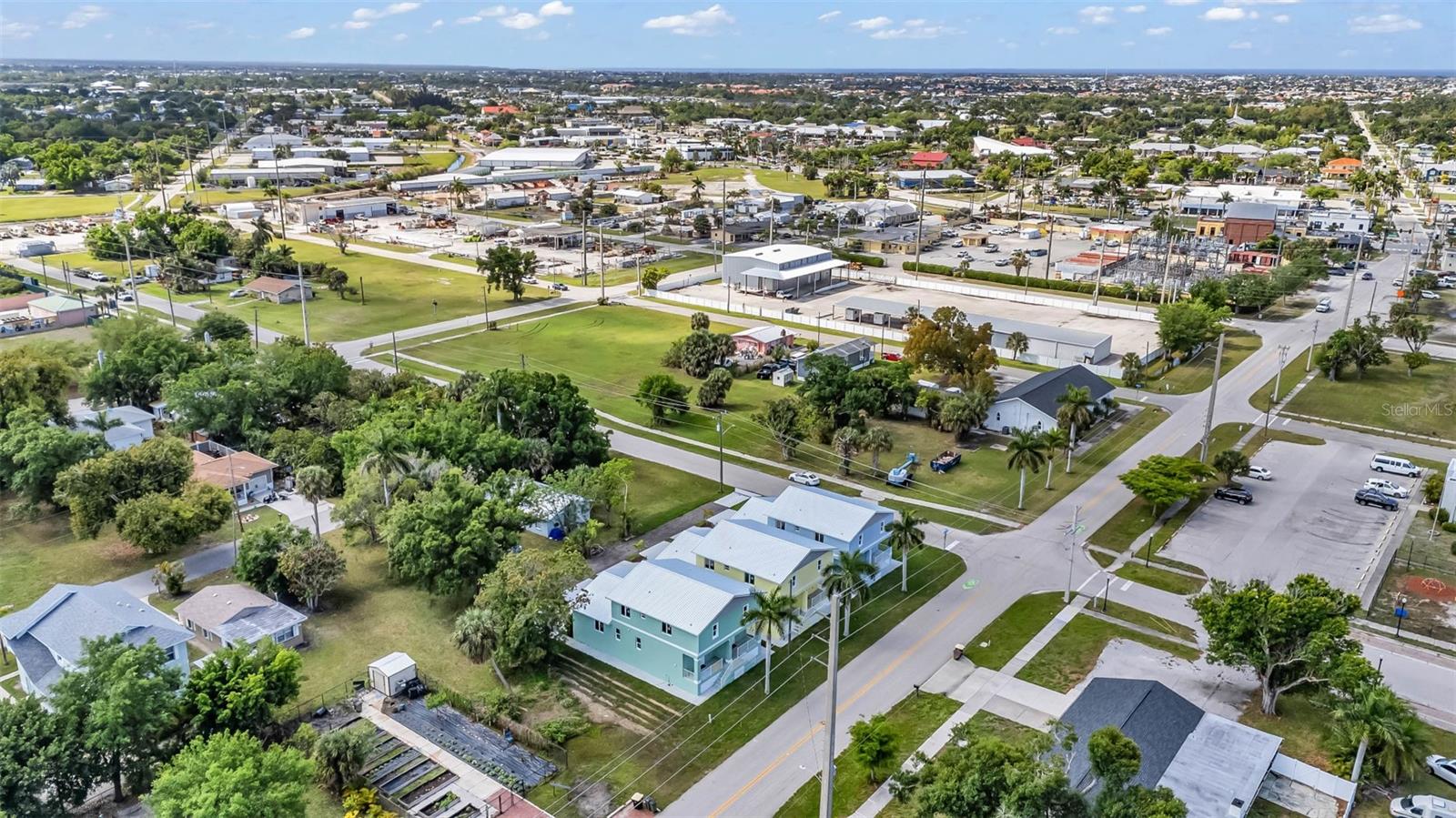 301 E VIRGINIA AVE, PUNTA GORDA, FL, 33950