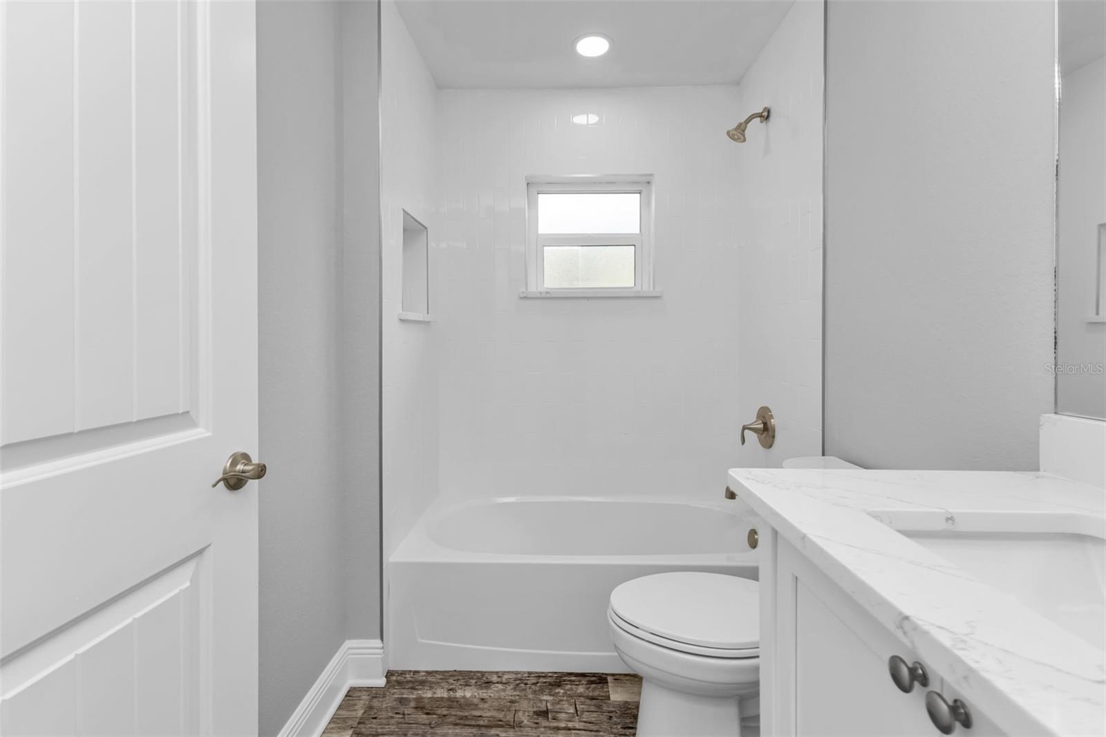 301 E VIRGINIA AVE, PUNTA GORDA, FL, 33950